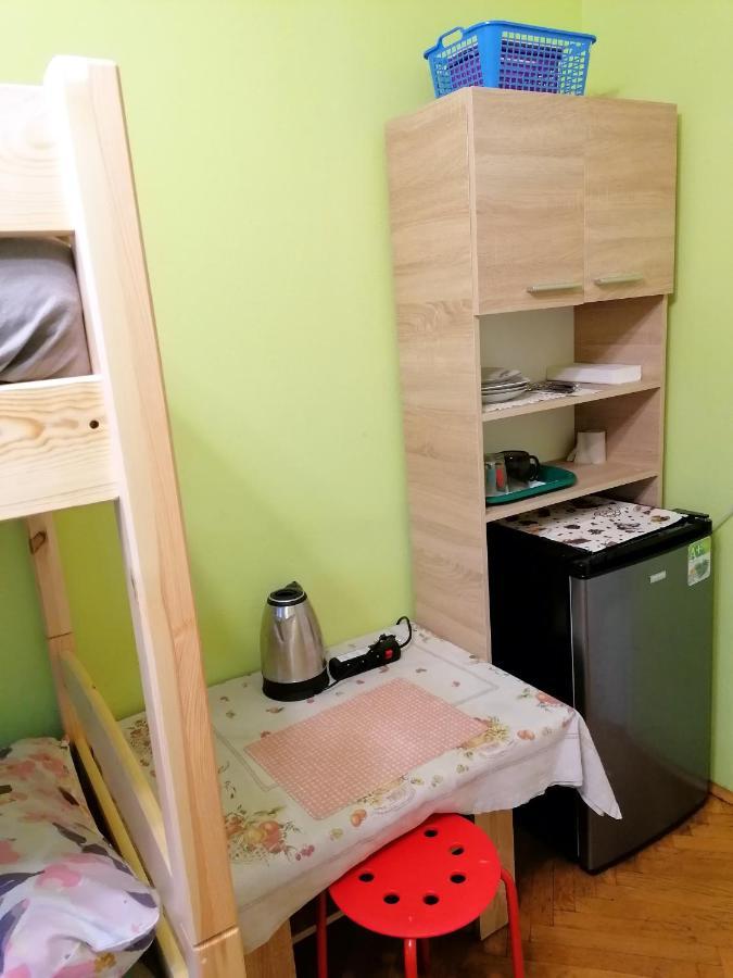 Tanie Noclegi Mieszkanka Zyrardow Exteriör bild