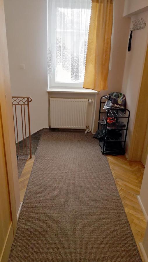Tanie Noclegi Mieszkanka Zyrardow Exteriör bild